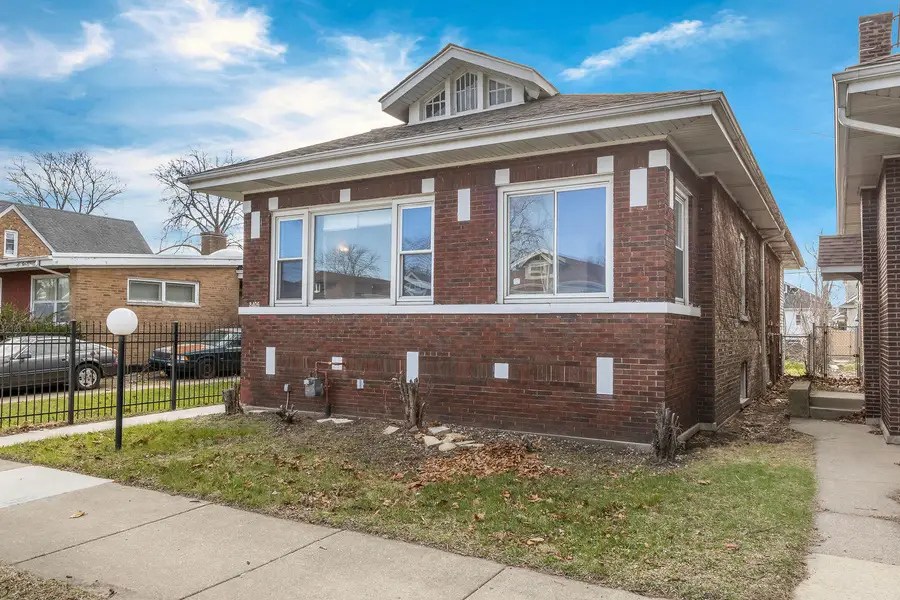 8406 S Oglesby Avenue, Chicago, IL 60617 - #3