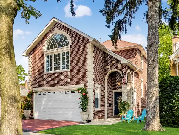 7916 W Altgeld Street, Elmwood Park, IL 60707