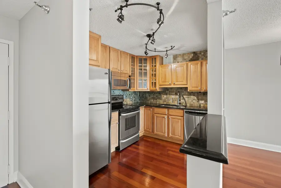 33 W Delaware Place #17H, Chicago, IL 60610 - #3