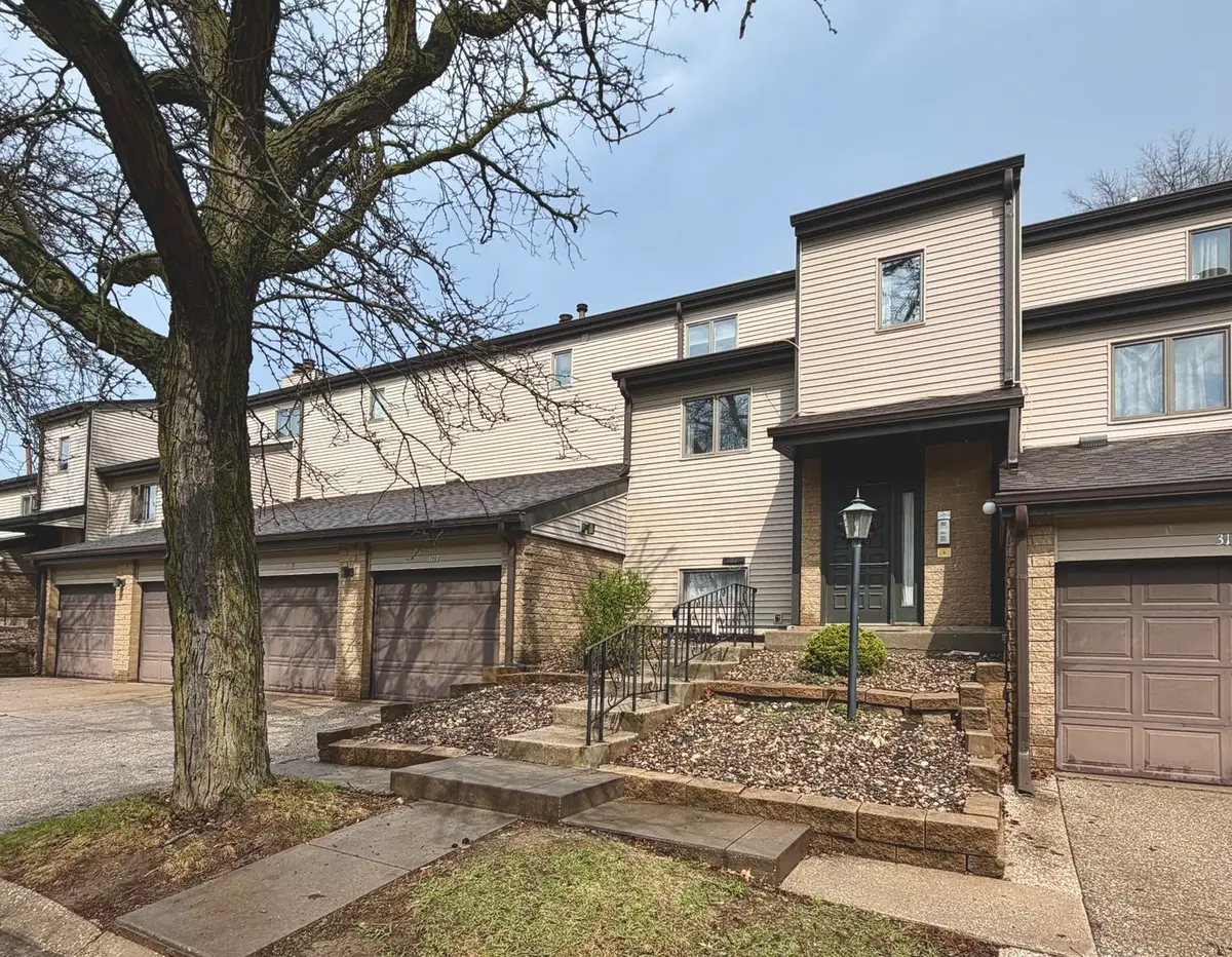 3117 4th Street #3117, Moline, IL 61265 - #1