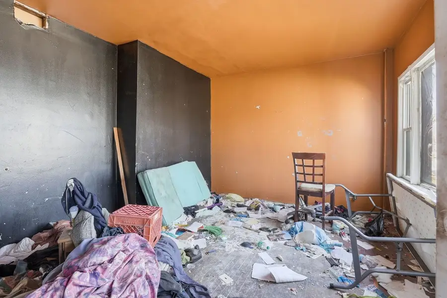 122 W 150th Street, Harvey, IL 60426 - #2