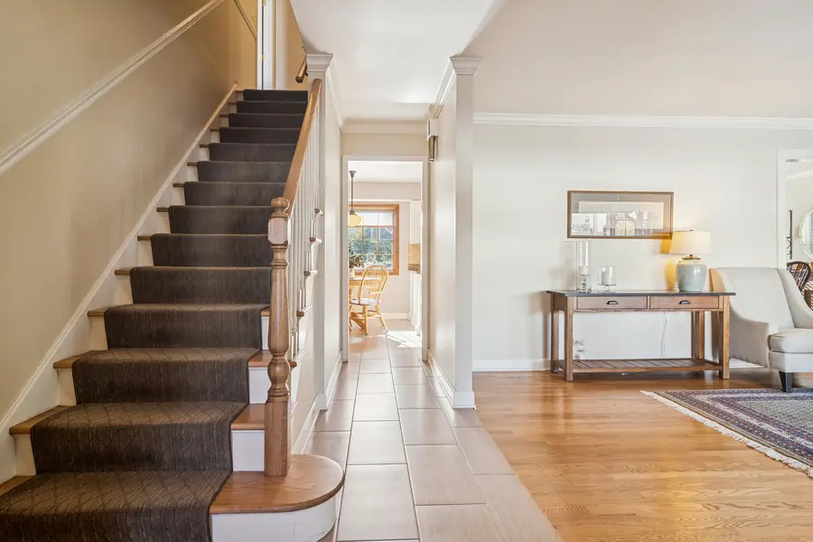 9 E Lillian Avenue, Arlington Heights, IL 60004 - #2