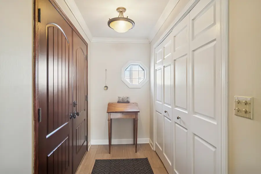 9 E Lillian Avenue, Arlington Heights, IL 60004 - #3