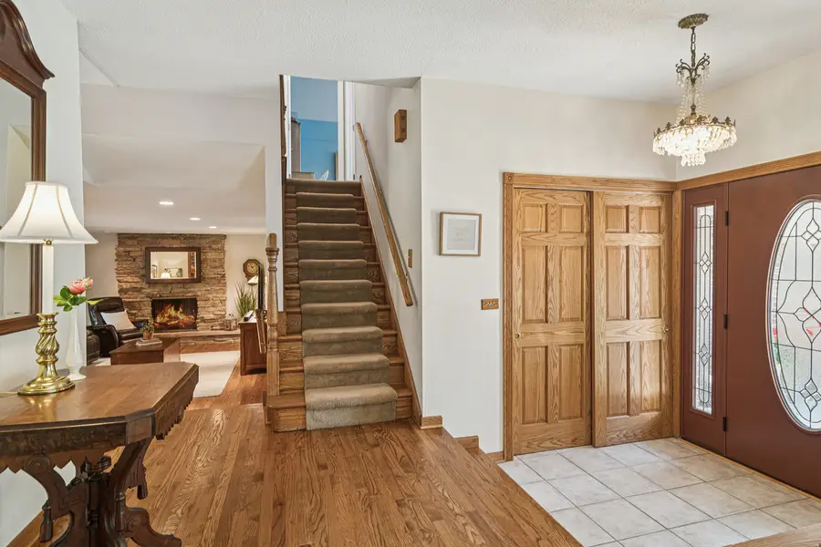 1102 E Waverly Drive, Arlington Heights, IL 60004 - #3