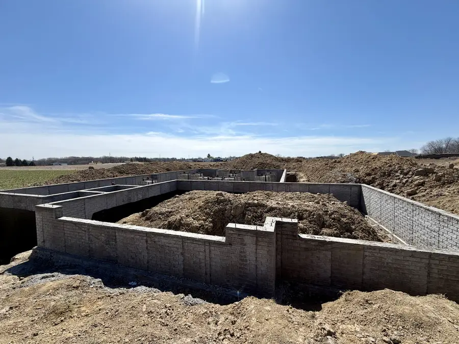 6777 Meghan Avenue, Bettendorf, IA 52722 - #3