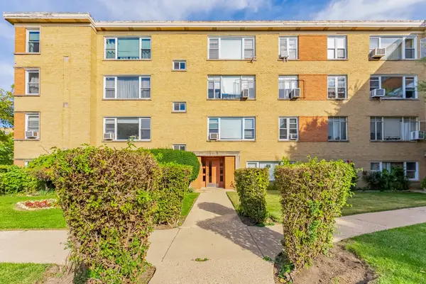 6035 N Damen Avenue #109, Chicago, IL 60659