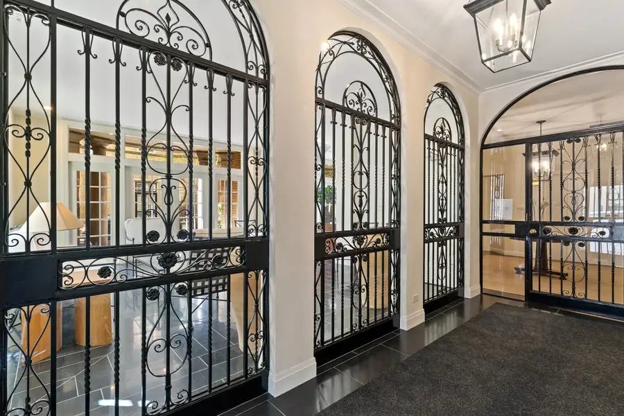 70 E Scott Street #307, Chicago, IL 60610 - #2