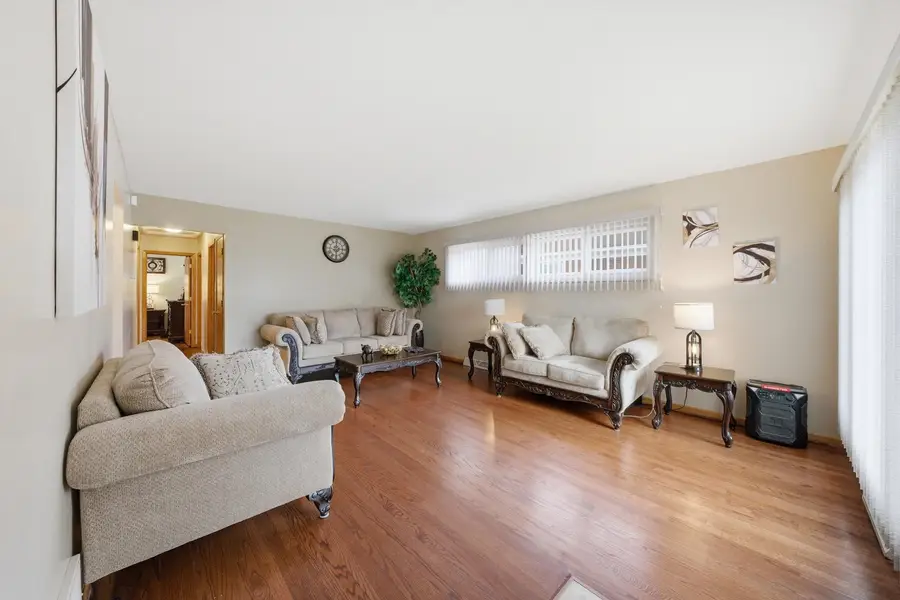 17218 Hillside Avenue, Hazel Crest, IL 60429 - #3