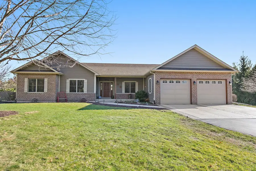 22011 Pringle Drive, Marengo, IL 60152 - #2