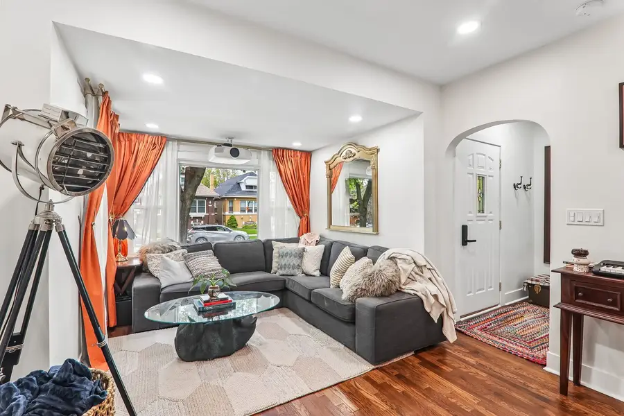 5435 N Lieb Avenue, Chicago, IL 60630 - #2