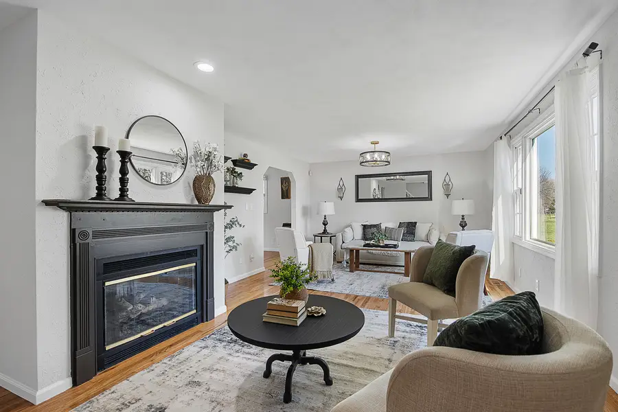 18788 Us 150 Highway, Bloomington, IL 61705 - #3