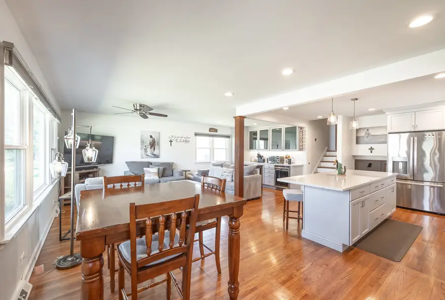 751 Leaf Court, Bartlett, IL 60103 - #3