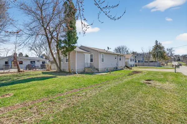 26203 W Grand Avenue, Ingleside, IL 60041