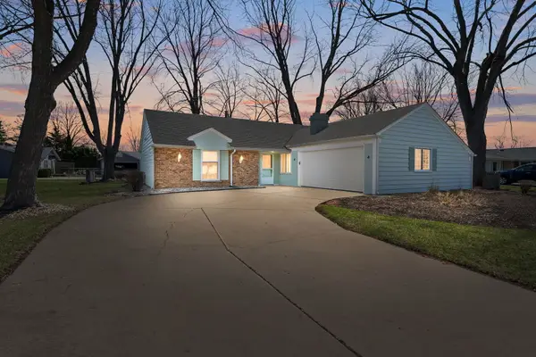 4 Barclay Court, Montgomery, IL 60538