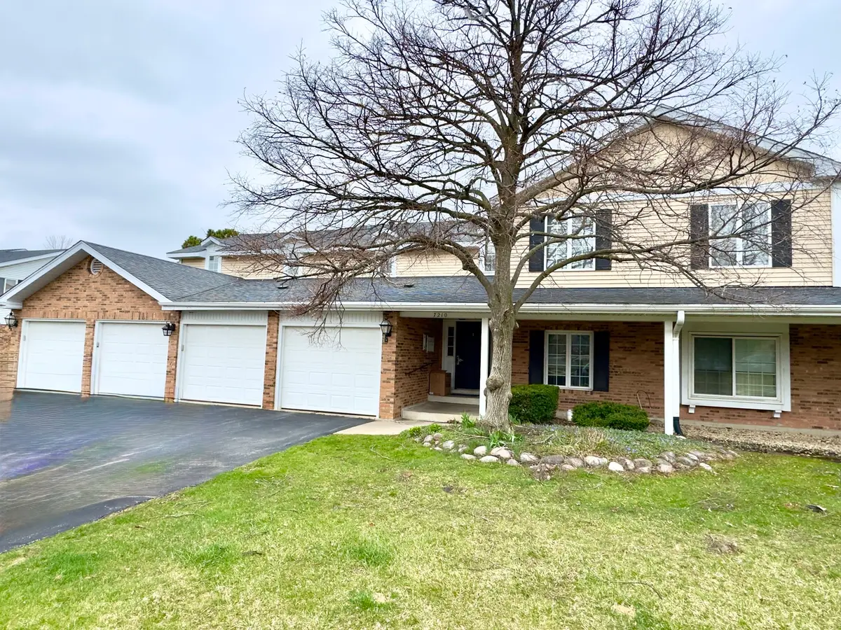 7210 S Adams Street, Willowbrook, IL 60527 - #1