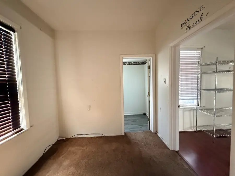 106 S Joliet Street W, Joliet, IL 60436 - #3