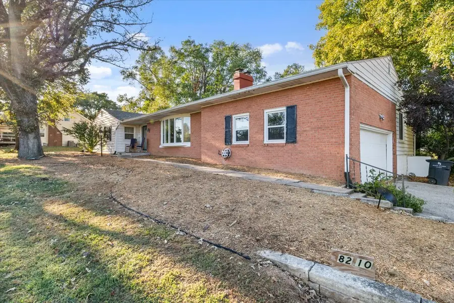 8210 Ridgewood Road, Rock Island, IL 61201 - #3