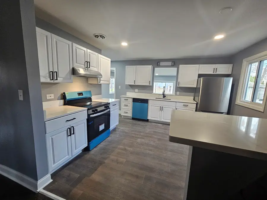 1801 E Duane Boulevard, Kankakee, IL 60901 - #3