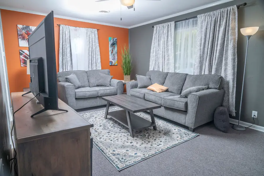 1207 S Anderson Street, Urbana, IL 61801 - #3