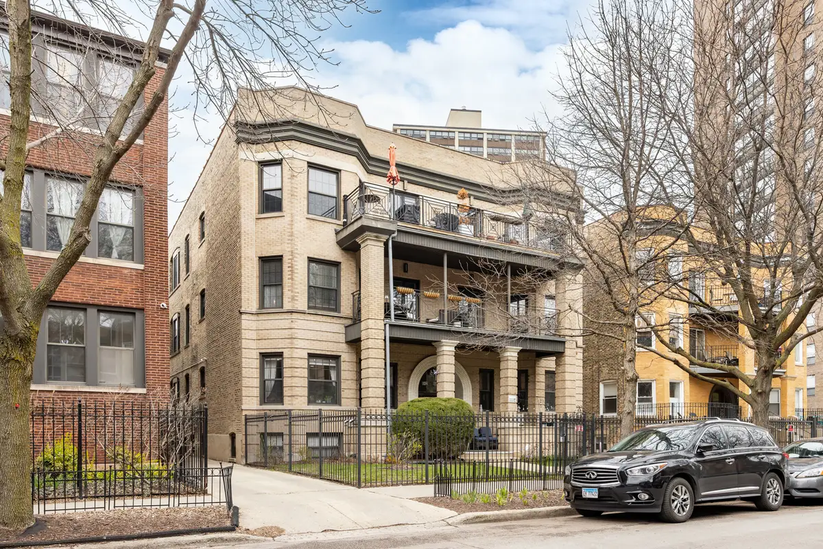 842 W Belle Plaine Avenue #GW, Chicago, IL 60613 - #1