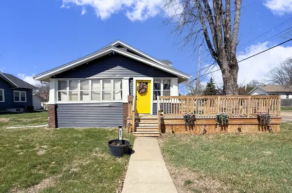 621 24th Avenue, Moline, IL 61265