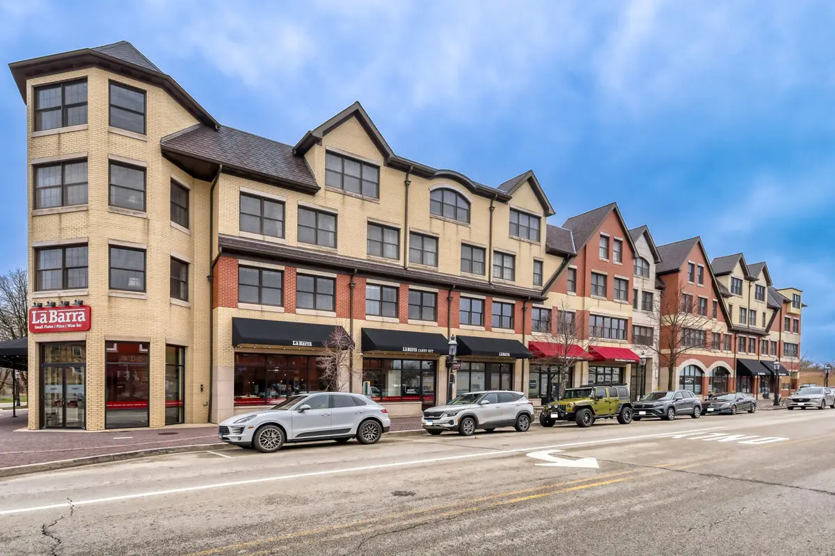 10 E Burlington Street #3B, Riverside, IL 60546 - #1