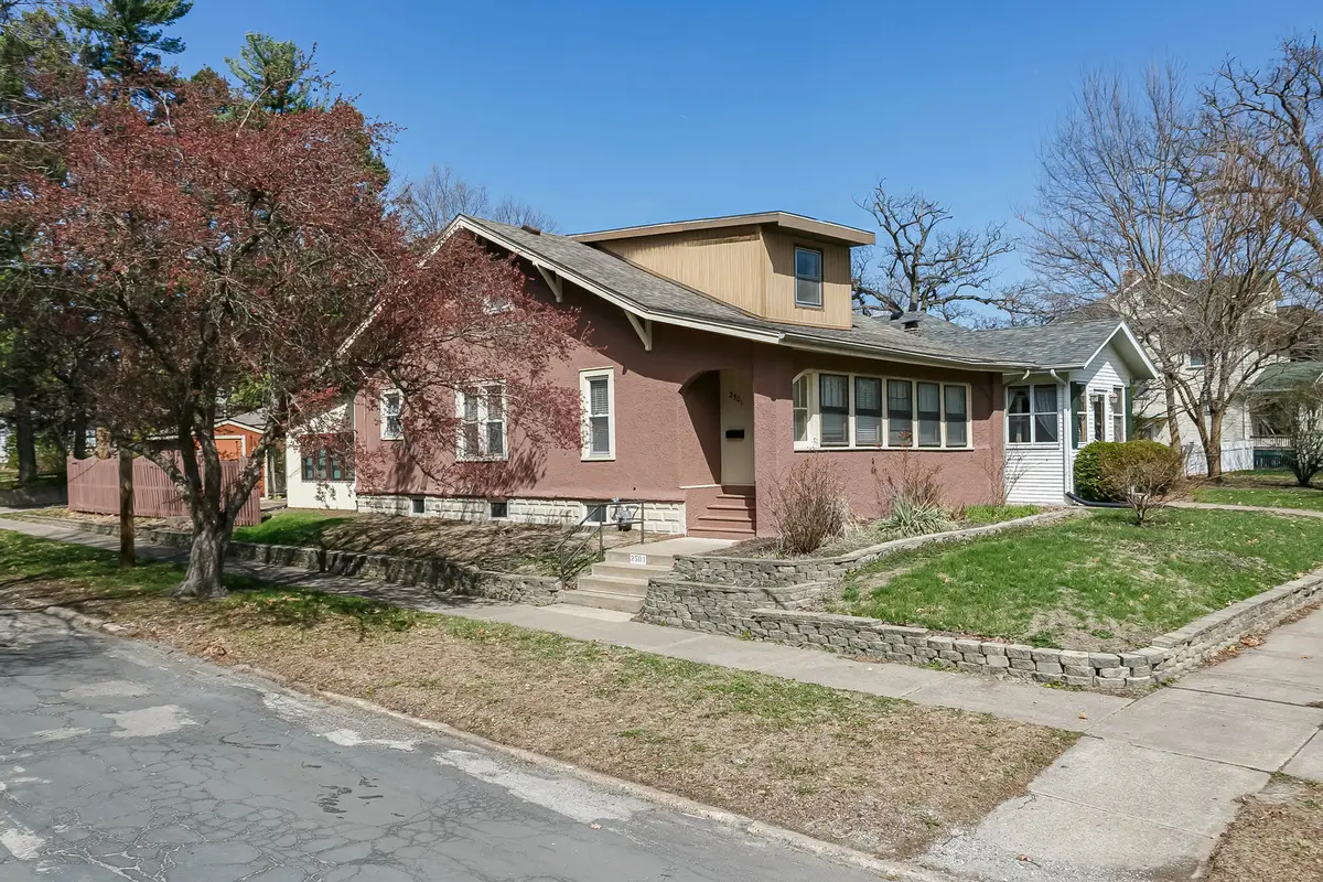 2501 20th Avenue, Rock Island, IL 61201 - #1