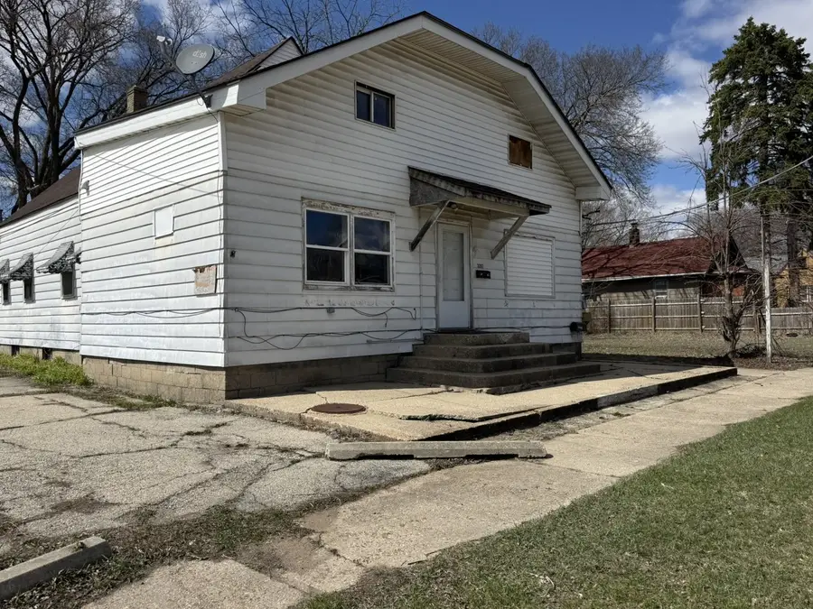 3207 Kishwaukee Street, Rockford, IL 61109 - #3