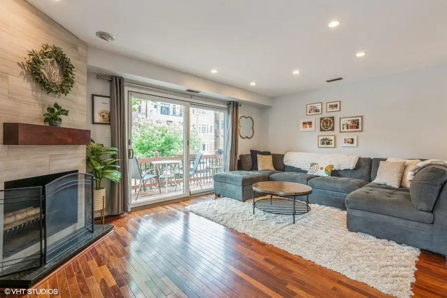 1045 W Altgeld Street, Chicago, IL 60614 - #3