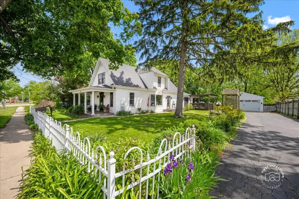 321 N 6th Street, Geneva, IL 60134