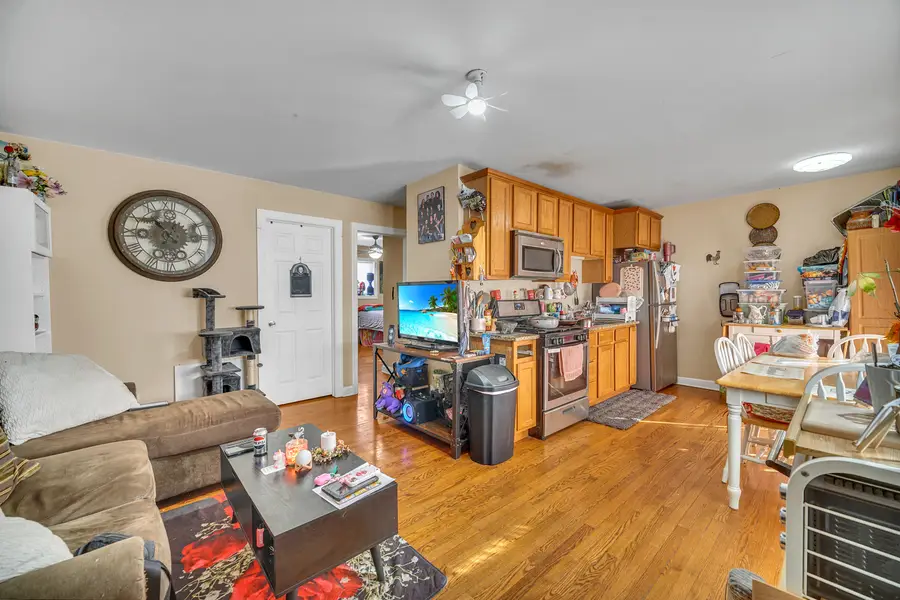 327 N Princeton Avenue #9, Villa Park, IL 60181 - #3