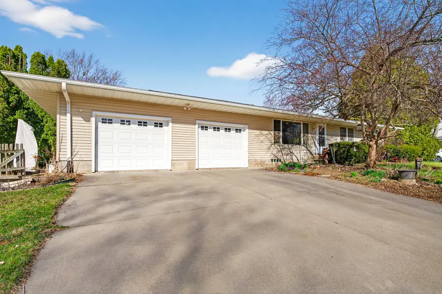 1334 7th Street Nw, Clinton, IA 52372 - #2