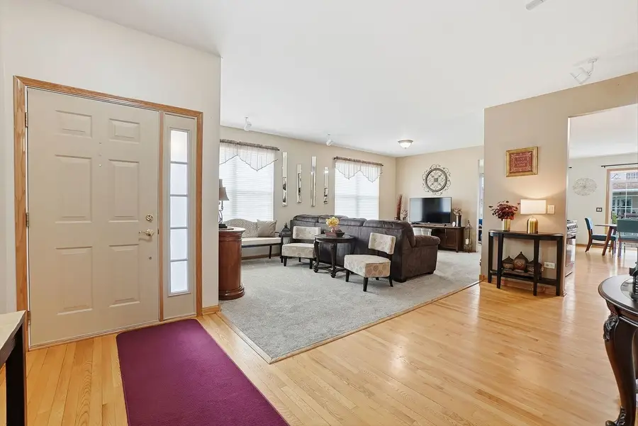 16122 Seneca Lake Circle, Crest Hill, IL 60403 - #3