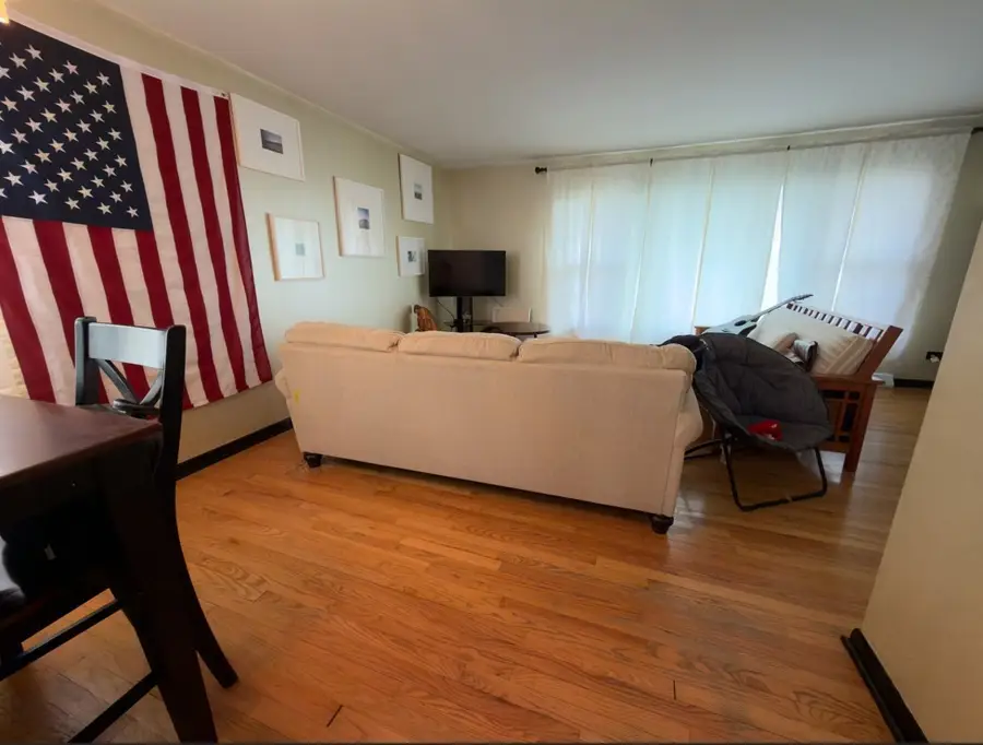 2571 Suffield Street, Des Plaines, IL 60016 - #3