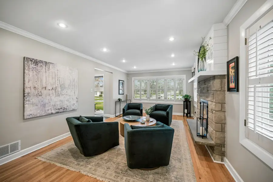 128 Parkview Road, Glenview, IL 60025 - #3