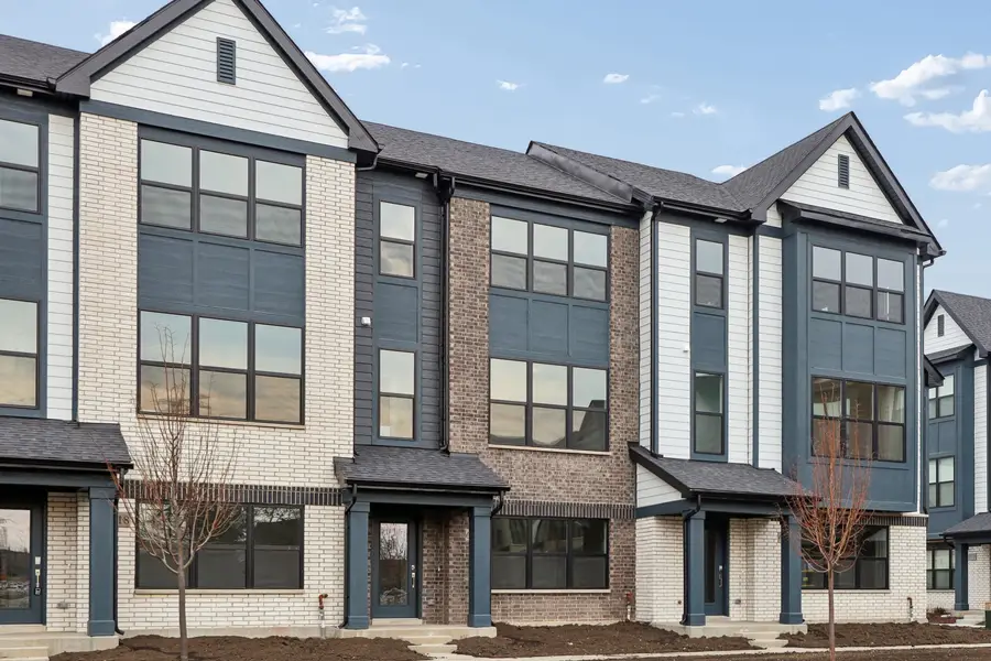 6318 Lexington Street, Morton Grove, IL 60053 - #2