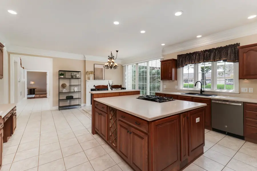 3 Strawberry Road, Bloomington, IL 61704 - #2