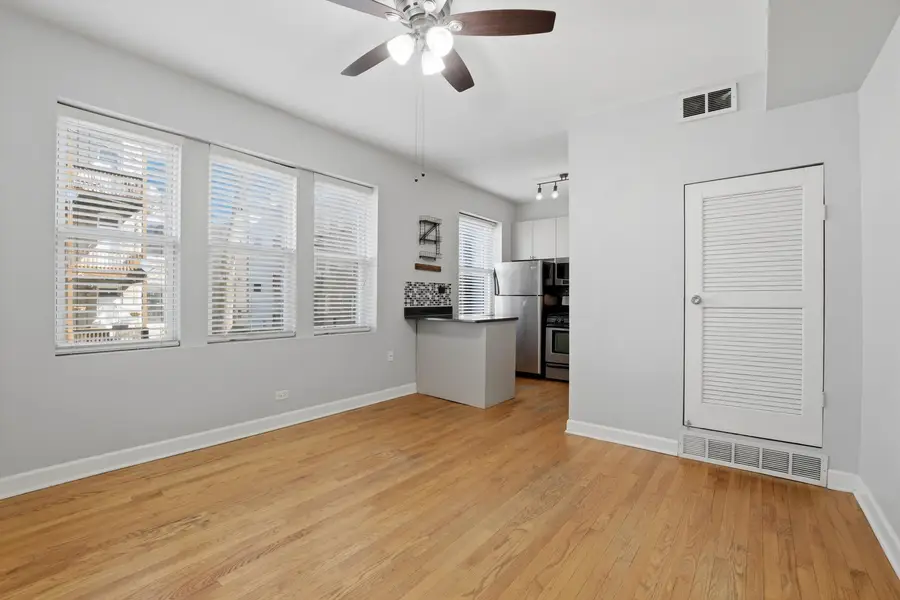 2038.5 N Spaulding Avenue #1W, Chicago, IL 60647 - #3