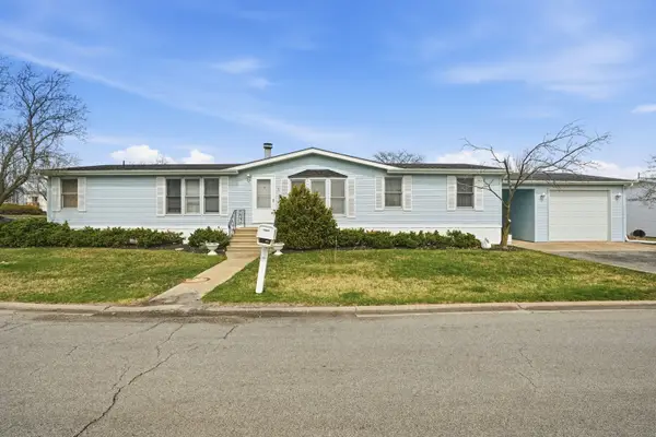 1 Swallow Lane, Beecher, IL 60401