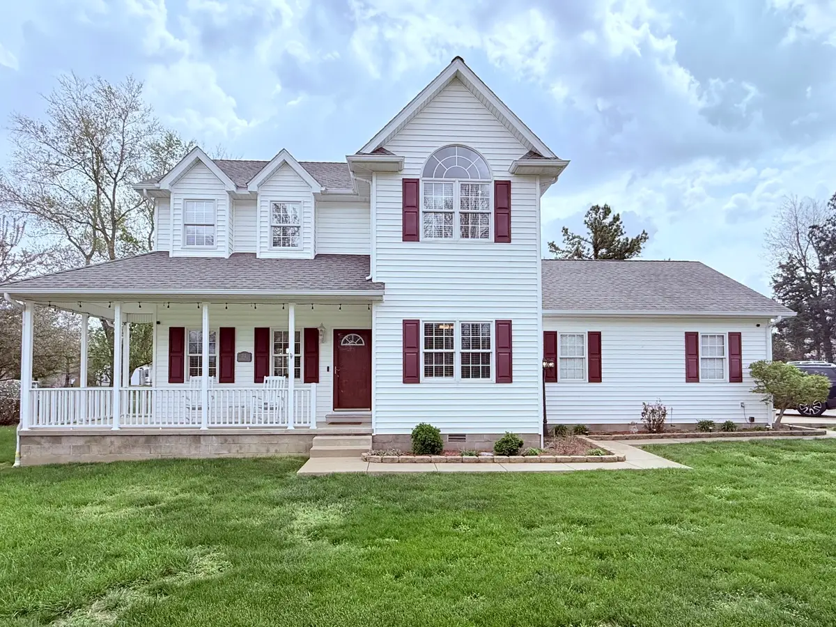 312 Cherokee Drive, Harrisburg, IL 62946 - #1