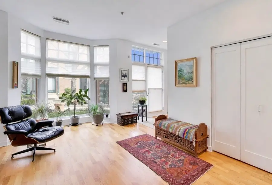 101 N Euclid Avenue #3, Oak Park, IL 60301 - #2