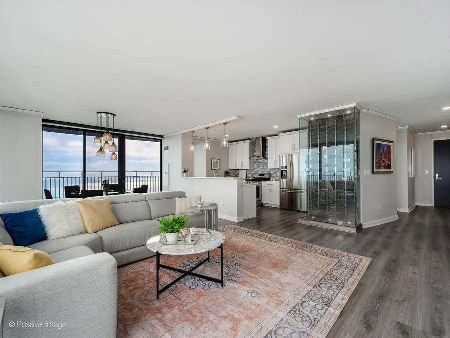 Address Withheld By Seller, Chicago, IL 60601 - #3