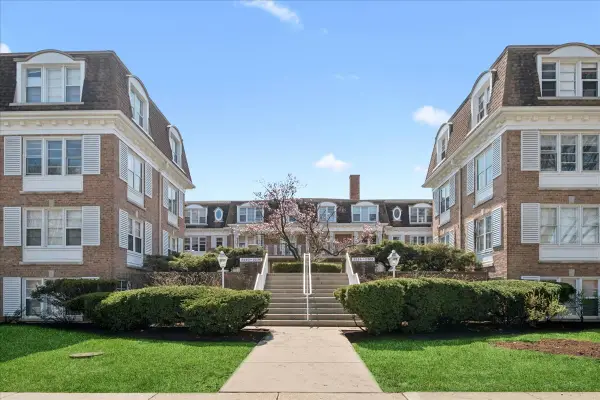 2234 Central Street #3, Evanston, IL 60201