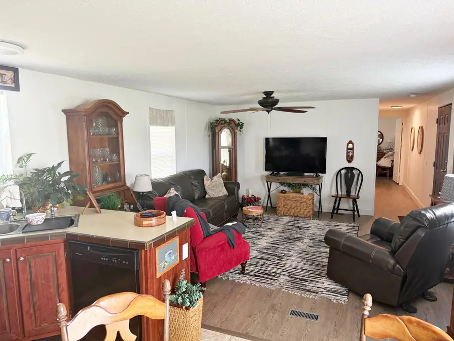 6913 Unity School Road, Metropolis, IL 62960 - #3