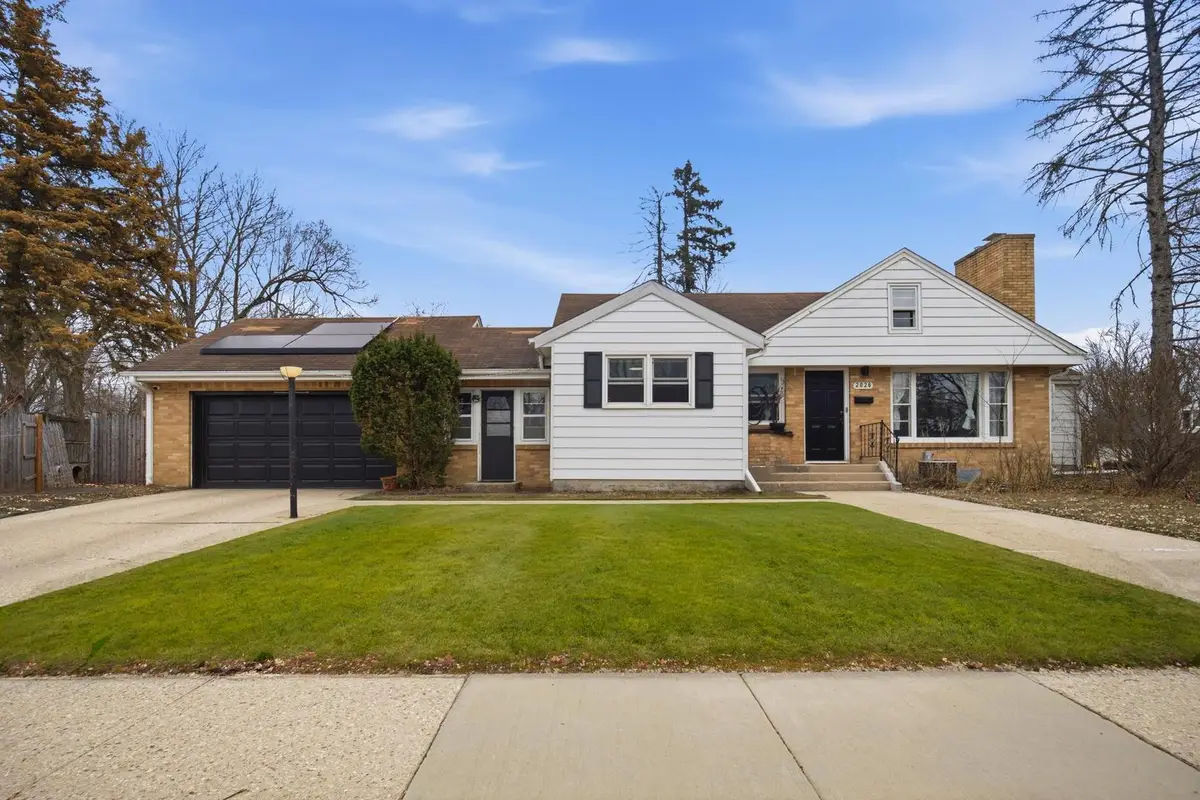 2026 Nebraska Road, Rockford, IL 61108 - #1