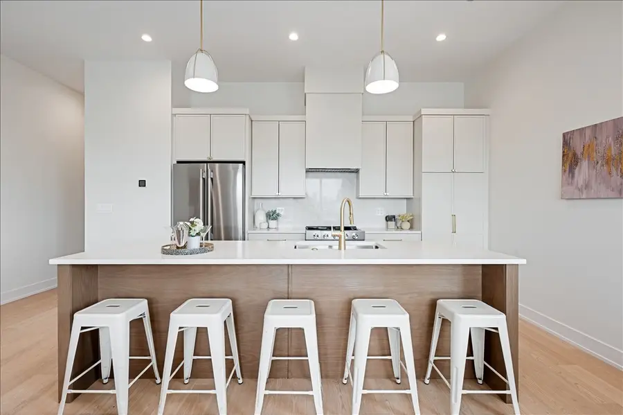 5340 N Lincoln Avenue #203, Chicago, IL 60625 - #2