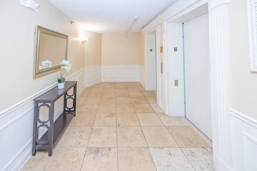 470 Fawell Boulevard #508, Glen Ellyn, IL 60137 - #3