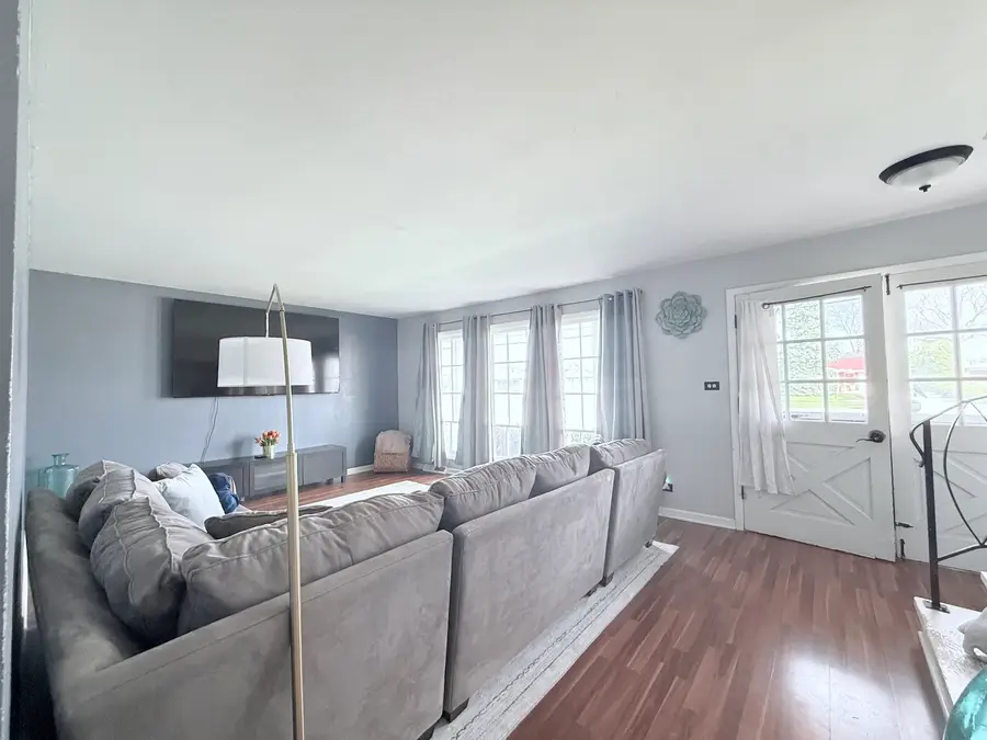 510 S Mount Prospect Road, Des Plaines, IL 60016 - #3