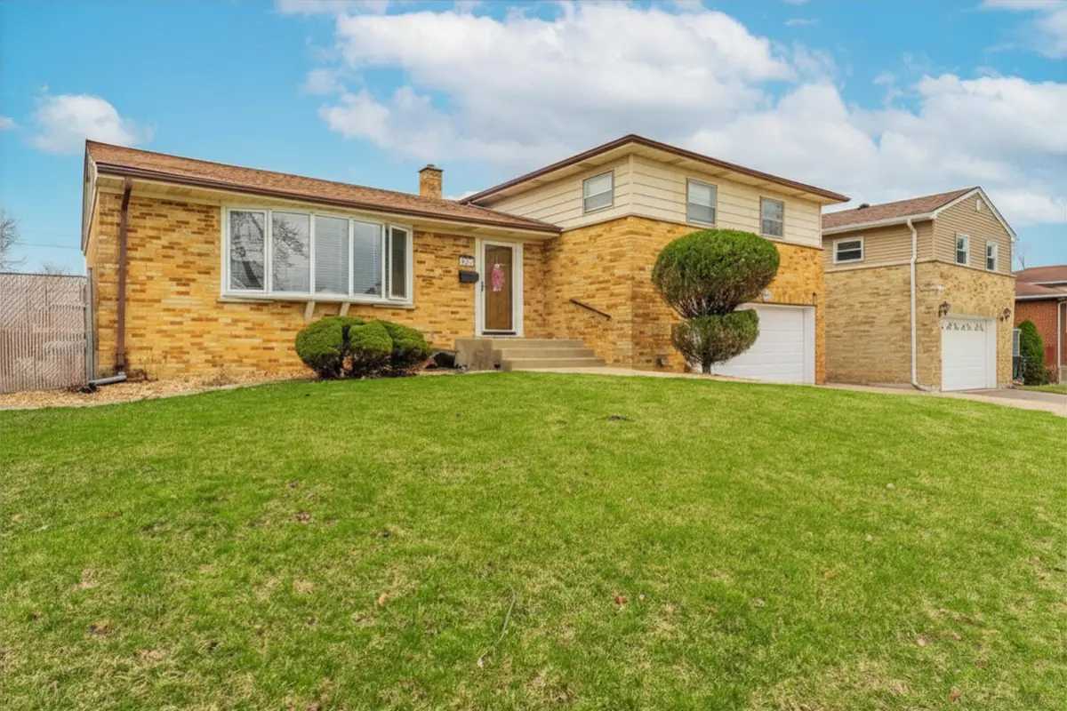 1531 N 9th Avenue, Melrose Park, IL 60160 - #1