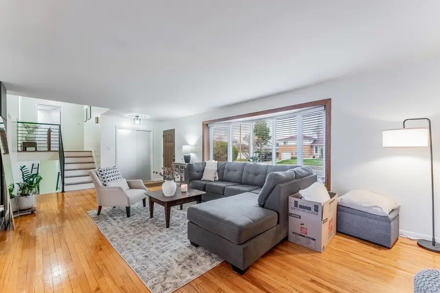 1531 N 9th Avenue, Melrose Park, IL 60160 - #3